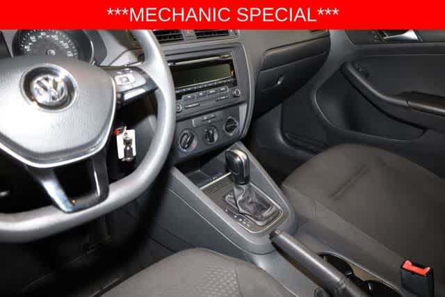 Thumbnail: 2015 Volkswagen Jetta - 16