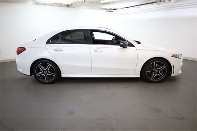 Thumbnail: 2019 Mercedes-Benz A-Class - 9