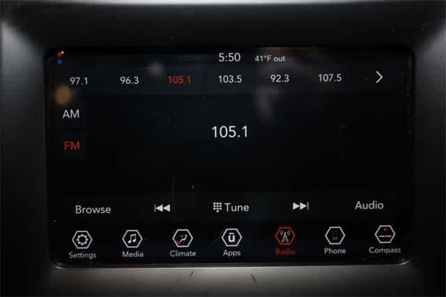 Thumbnail: 2020 Jeep Cherokee - 27