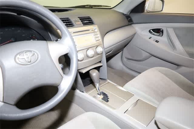 2010 Toyota Camry LE 23