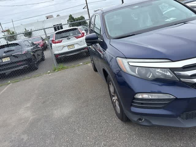 Thumbnail: 2017 Honda Pilot - 5