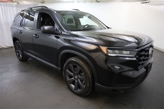 Thumbnail: 2023 Honda Pilot - 10