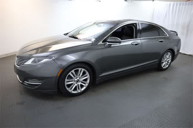 Thumbnail: 2016 Lincoln MKZ - 2