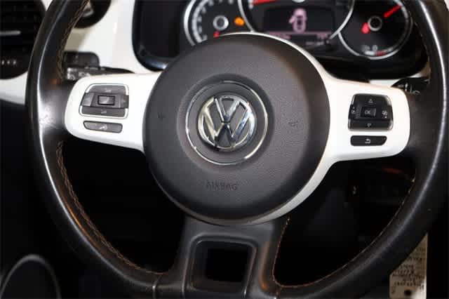 Thumbnail: 2015 Volkswagen Beetle - 30