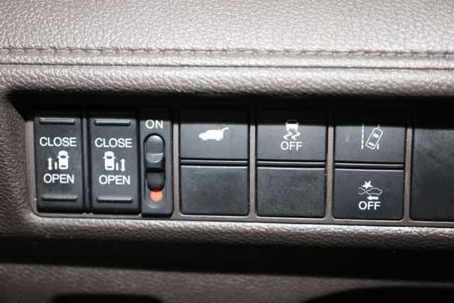 Thumbnail: 2018 Honda Odyssey - 19