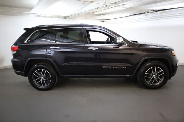 Thumbnail: 2018 Jeep Grand Cherokee - 9