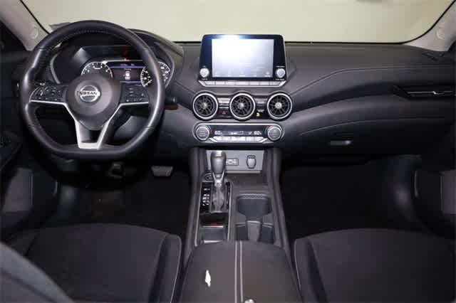 Thumbnail: 2020 Nissan Sentra - 17