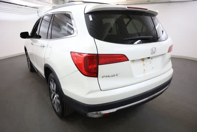 Thumbnail: 2016 Honda Pilot - 5