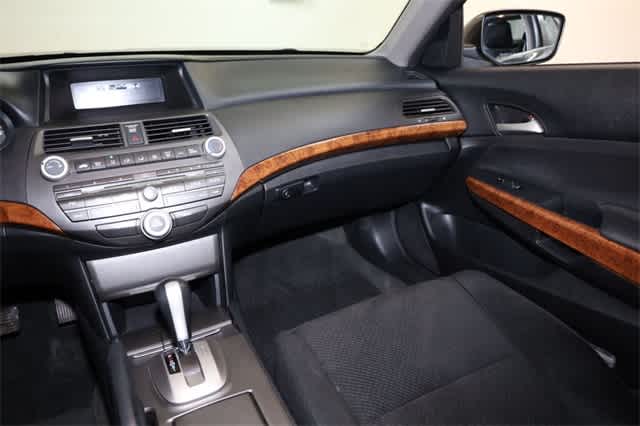 Thumbnail: 2011 Honda Accord - 17