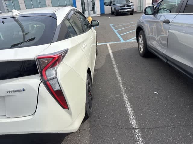 Thumbnail: 2016 Toyota Prius - 8