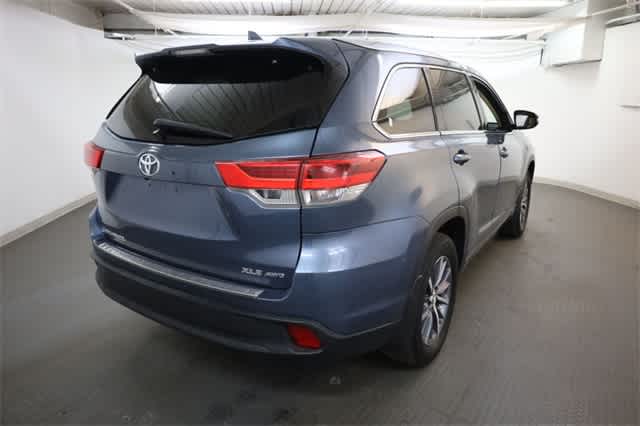 Thumbnail: 2018 Toyota Highlander - 7