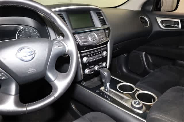 Thumbnail: 2014 Nissan Pathfinder - 23