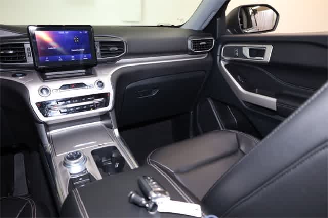 Thumbnail: 2023 Ford Explorer - 18