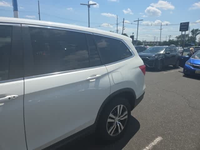 Thumbnail: 2018 Honda Pilot - 4