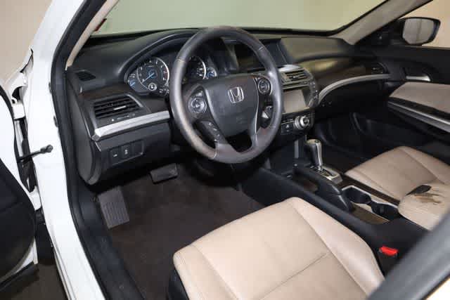 Thumbnail: 2014 Honda Crosstour - 14