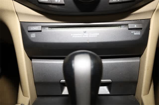 Thumbnail: 2012 Honda Accord - 32