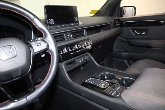 Thumbnail: 2023 Honda Pilot - 16