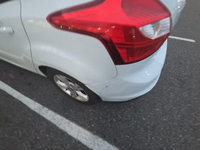 Thumbnail: 2014 Ford Focus - 36