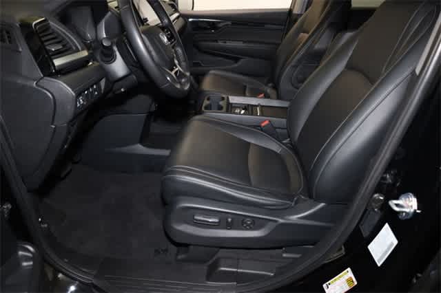 Thumbnail: 2023 Honda Odyssey - 15