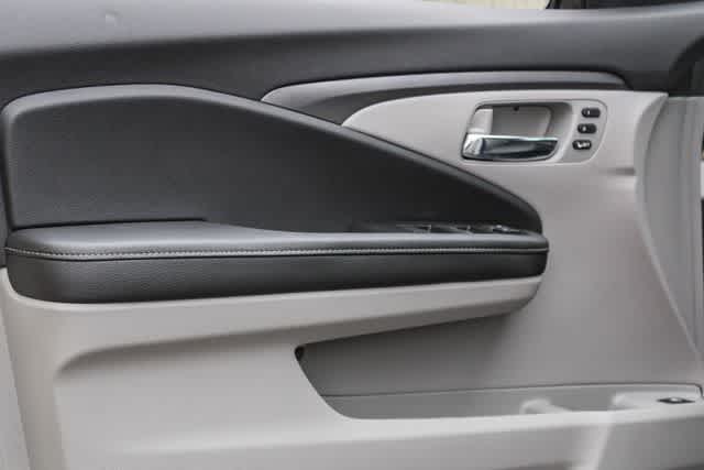 Thumbnail: 2026 Honda Ridgeline - 13