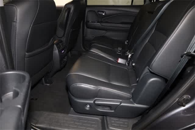 Thumbnail: 2019 Honda Pilot - 22