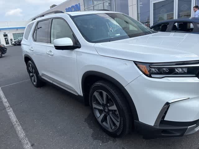 Thumbnail: 2023 Honda Pilot - 7