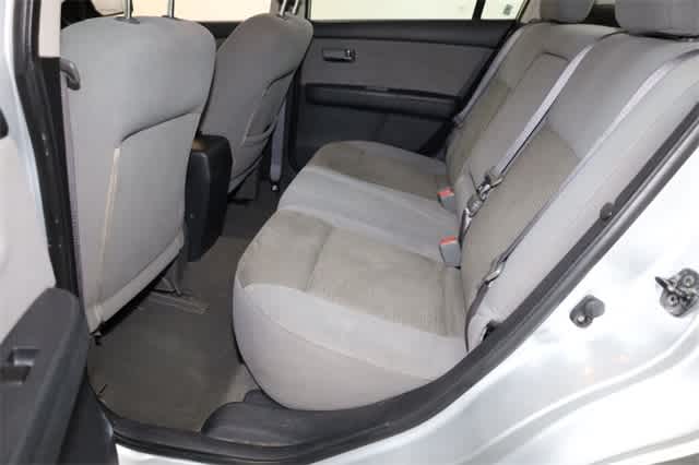 Thumbnail: 2012 Nissan Sentra - 21
