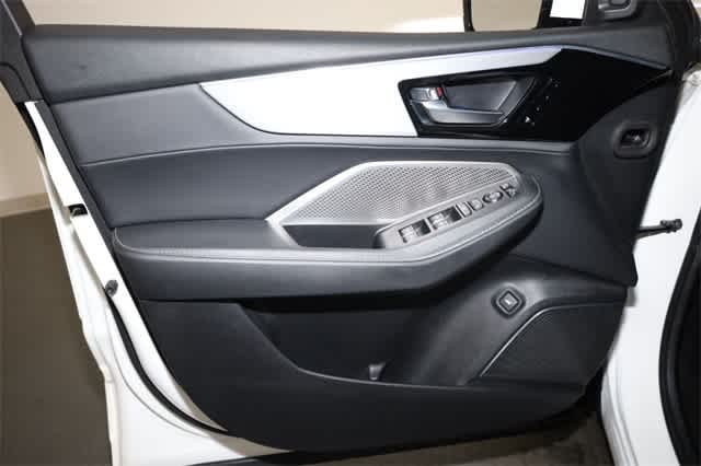 Thumbnail: 2023 Acura MDX - 13