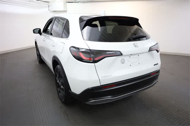 Thumbnail: 2025 Honda HR-V - 5