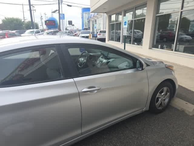 Thumbnail: 2016 Hyundai Elantra - 16