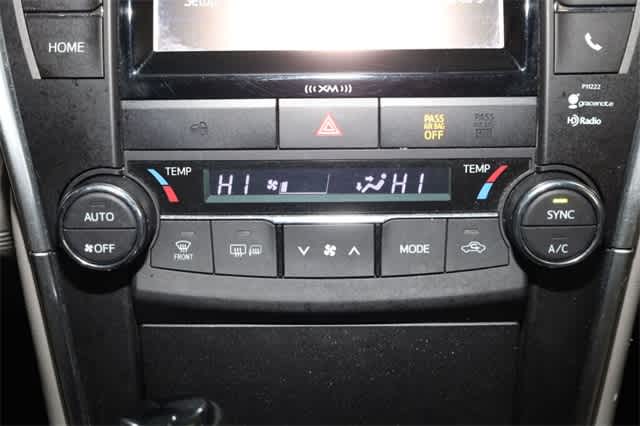 Thumbnail: 2016 Toyota Camry - 28