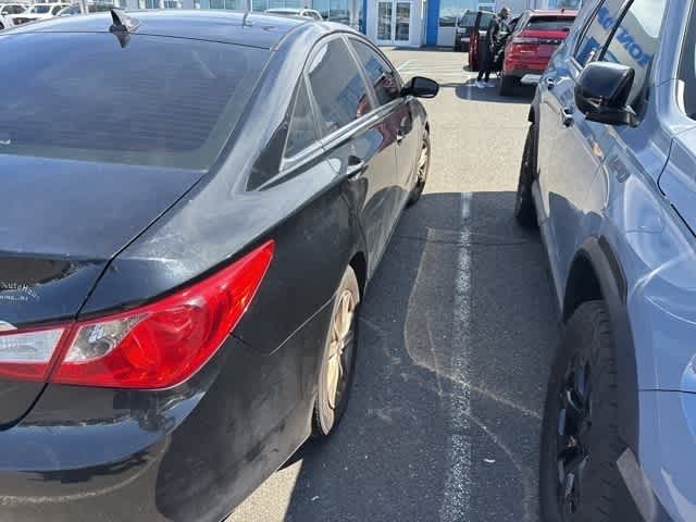 Thumbnail: 2011 Hyundai Sonata - 9