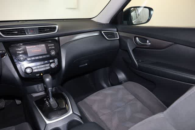 Thumbnail: 2016 Nissan Rogue - 25