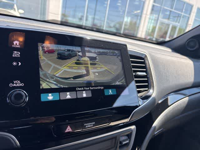 Thumbnail: 2023 Honda Passport - 4