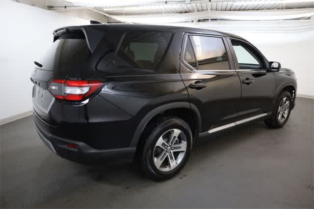 Thumbnail: 2023 Honda Pilot - 8