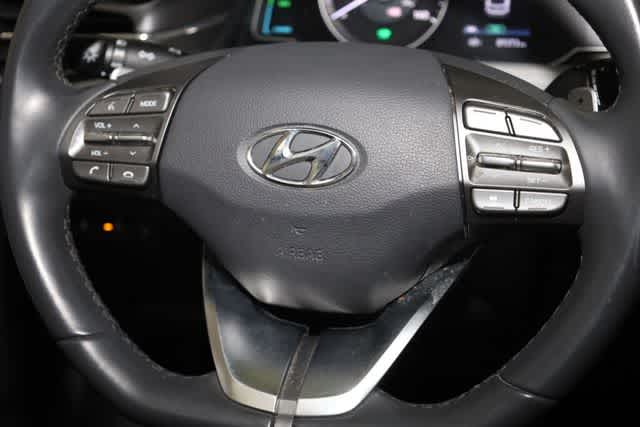 Thumbnail: 2020 Hyundai Ioniq - 31