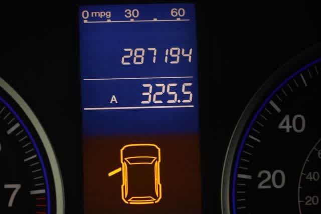 Thumbnail: 2011 Honda CR-V - 16