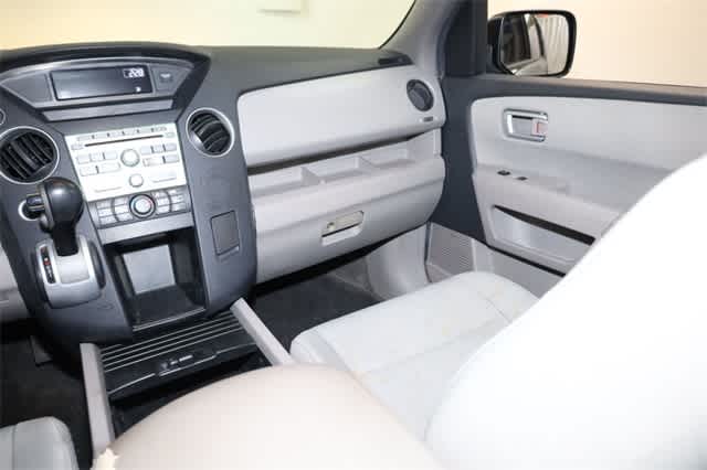 Thumbnail: 2011 Honda Pilot - 18