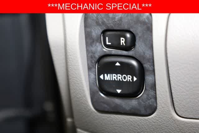 Thumbnail: 2010 Toyota Camry - 18