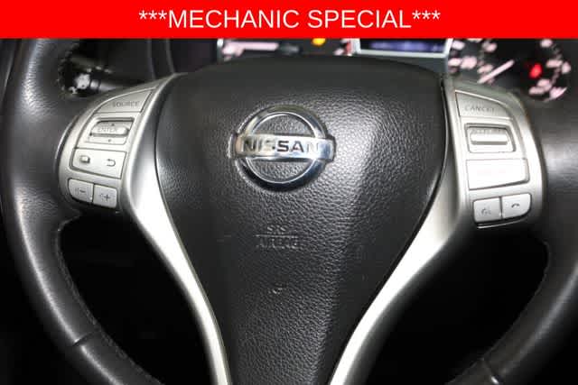 Thumbnail: 2017 Nissan Altima - 32