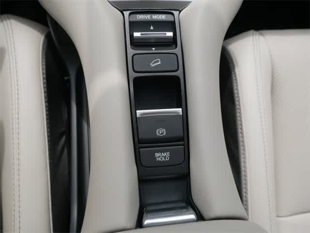 2026 Honda HR-V EX-L 19