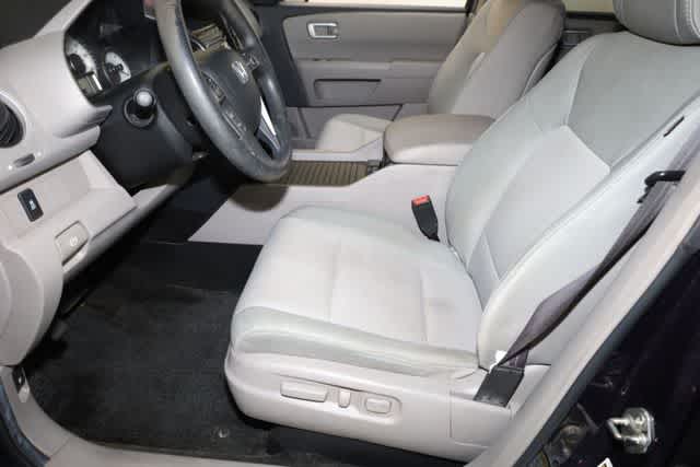 Thumbnail: 2012 Honda Pilot - 15