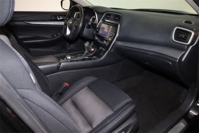 Thumbnail: 2017 Nissan Maxima - 19