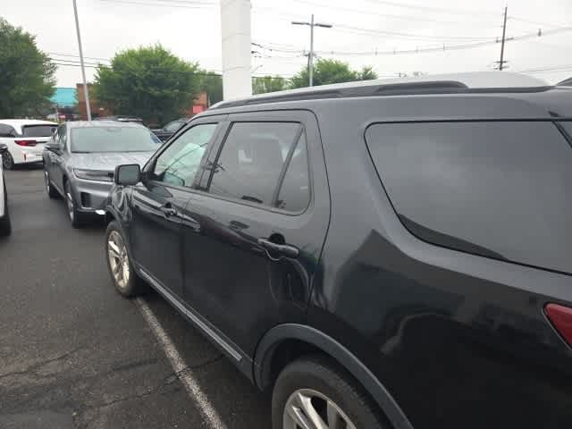 Thumbnail: 2019 Ford Explorer - 7