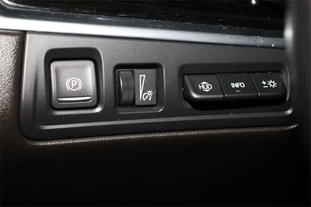 Thumbnail: 2022 Cadillac XT6 - 26