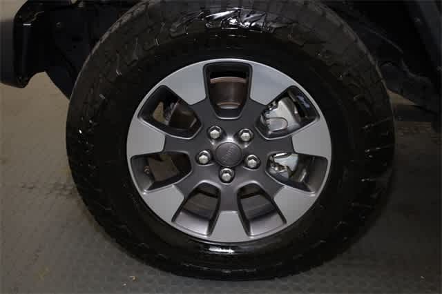 Thumbnail: 2018 Jeep Wrangler - 37