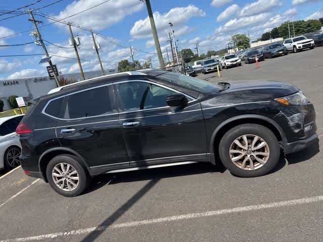 Thumbnail: 2017 Nissan Rogue - 19
