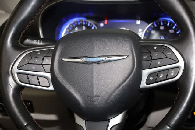 Thumbnail: 2020 Chrysler Pacifica - 32