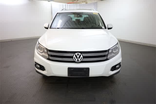 Thumbnail: 2016 Volkswagen Tiguan - 12