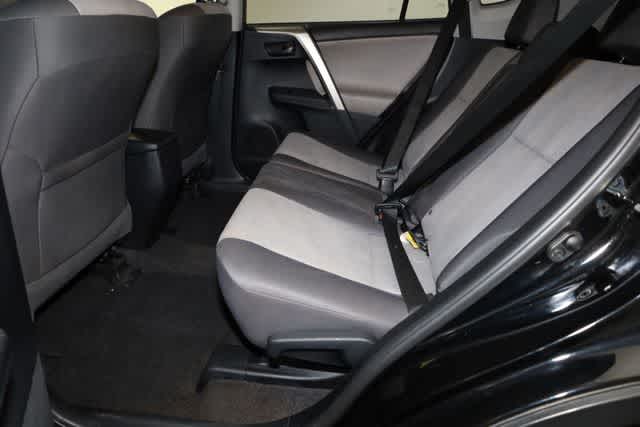 Thumbnail: 2015 Toyota RAV4 - 20
